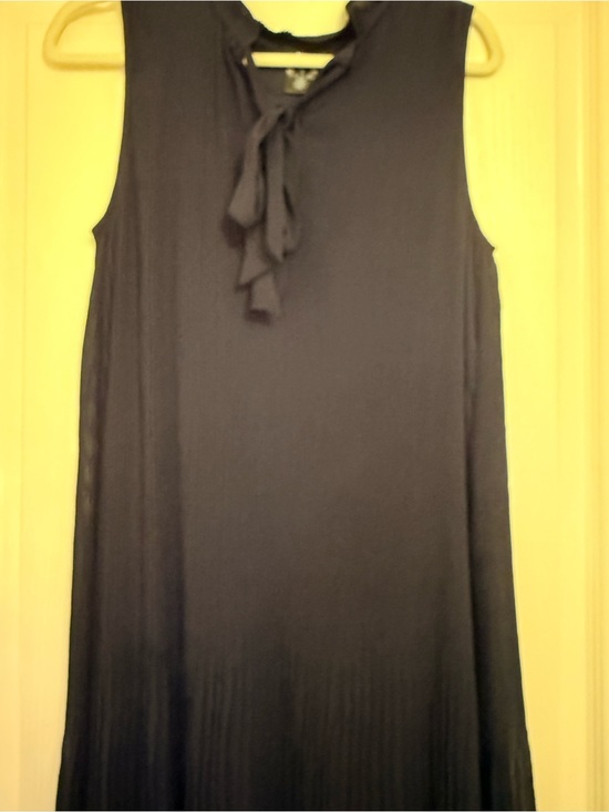 Dkny Tops - DKNY Sleeveless Black Tie-Neck Tunic